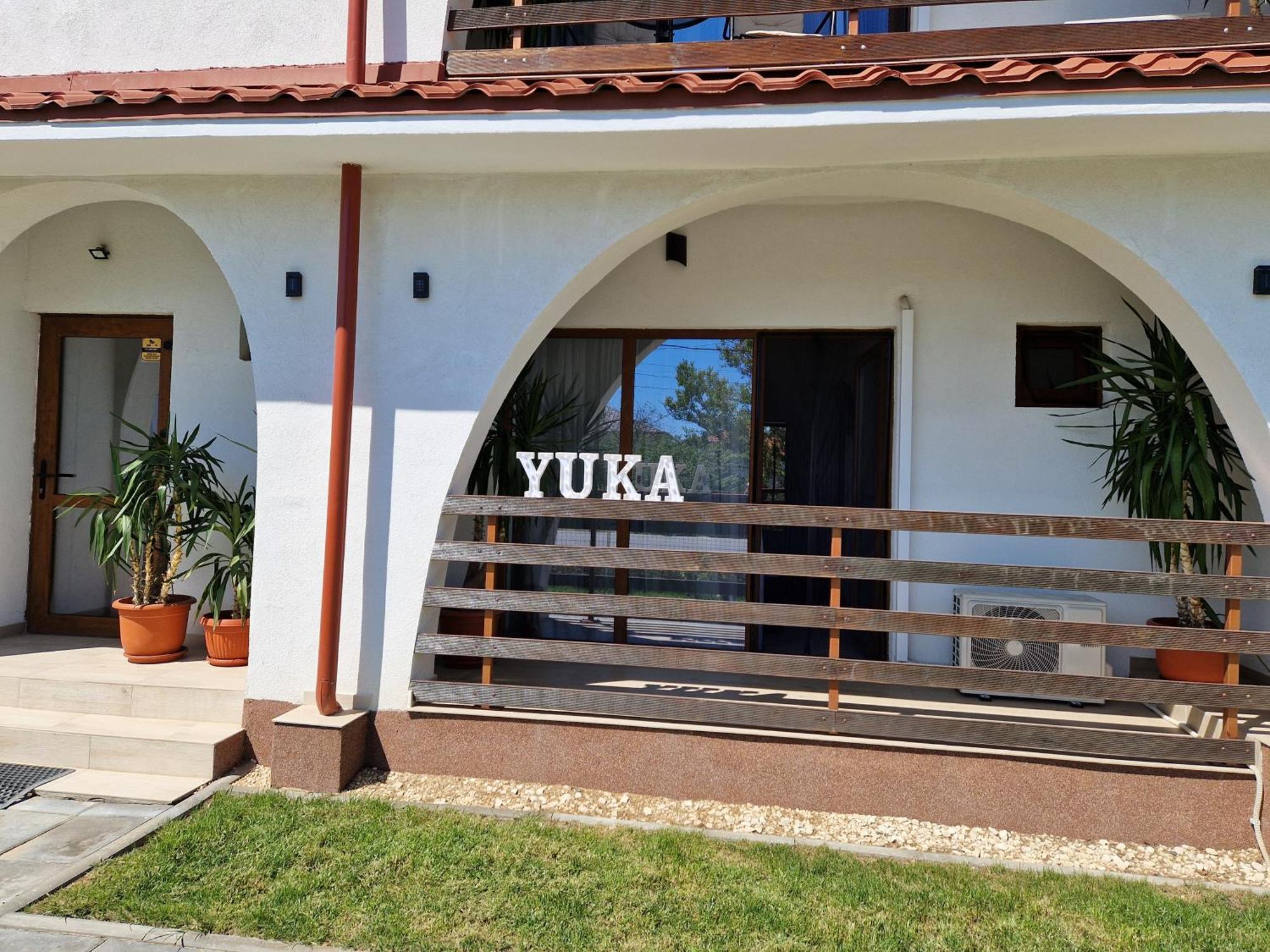 Hotel Yuka Vama Veche Exteriér fotografie